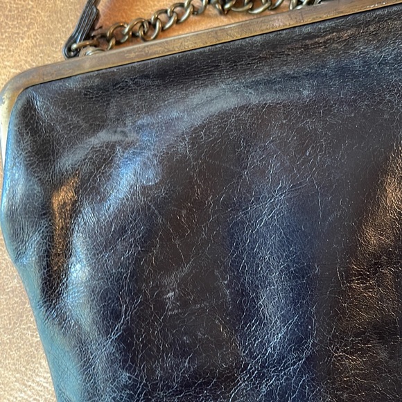 Hobo Leanne Crossbody Clutch